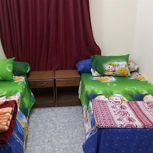 Ikea Flat 4